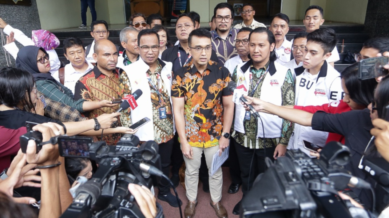 Aiman Witjaksono Jalani Pemeriksaan di Polda Metro Jaya