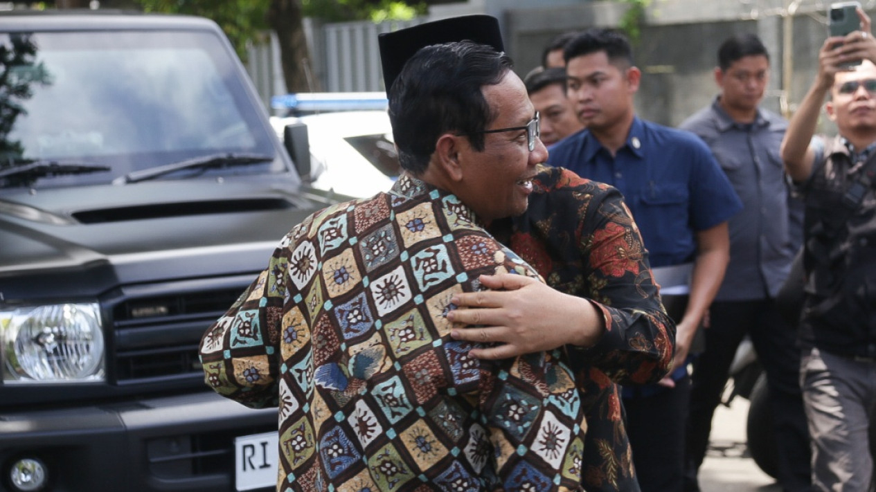Menko Polhukam Hadi Tjahjanto Bertemu Mahfud MD