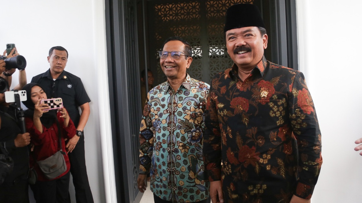 Menko Polhukam Hadi Tjahjanto Bertemu Mahfud MD