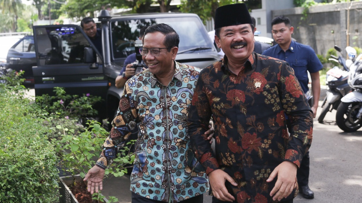 Menko Polhukam Hadi Tjahjanto Bertemu Mahfud MD