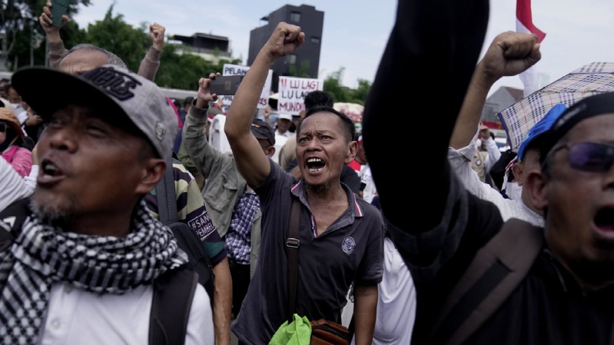 Aksi Demo Di Depan DPR Tolak Kecurangan Pemilu - Vlix.id