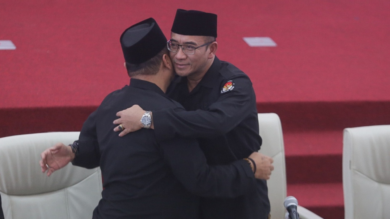 KPU Tetapkan Prabowo-Gibran Peroleh Suara Terbanyak Pilpres - Vlix.id