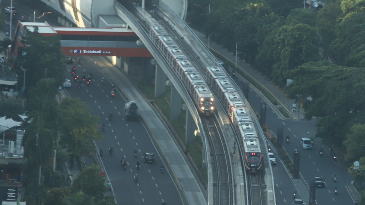 LRT Jabodebek Tambah Perjalanan di Malam Tahun Baru