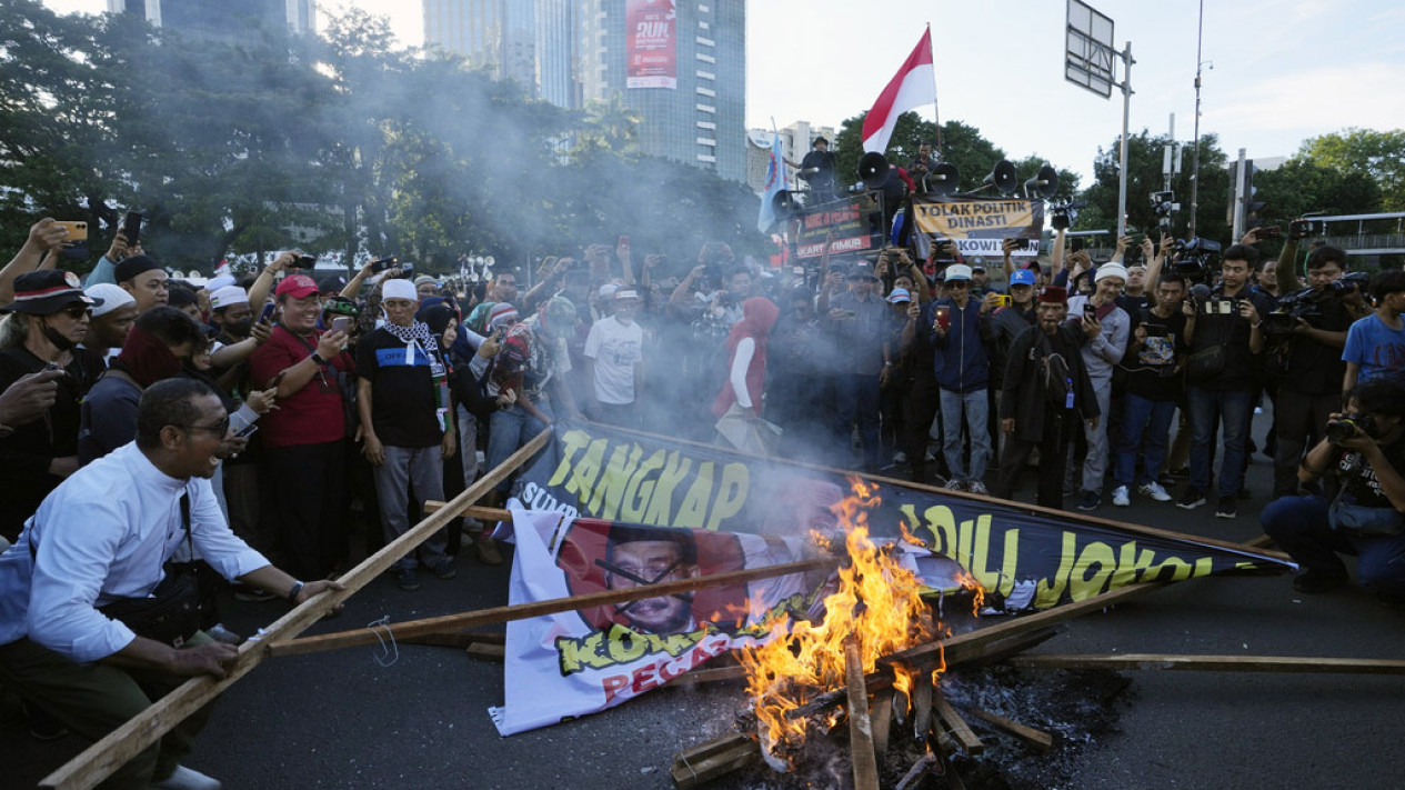 Aksi Demo Usai Putusan MK Terkait Perselisihan Hasil Pilpres