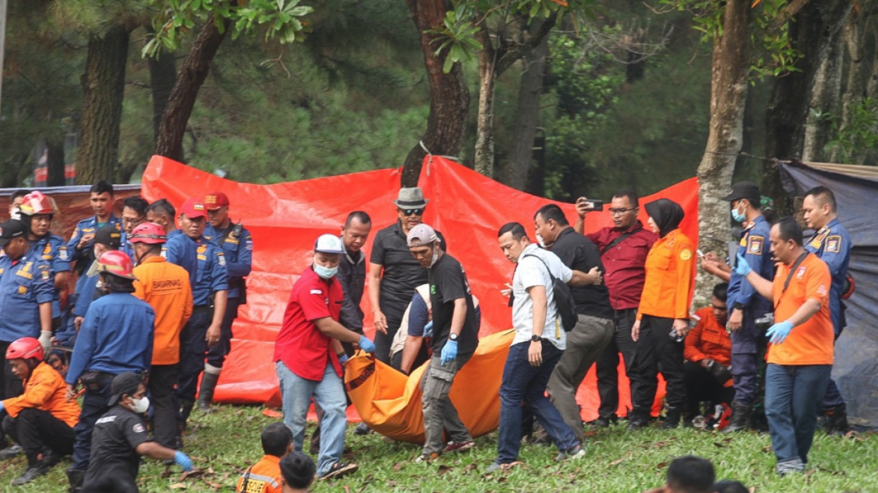 Pesawat Jatuh di BSD Tangsel