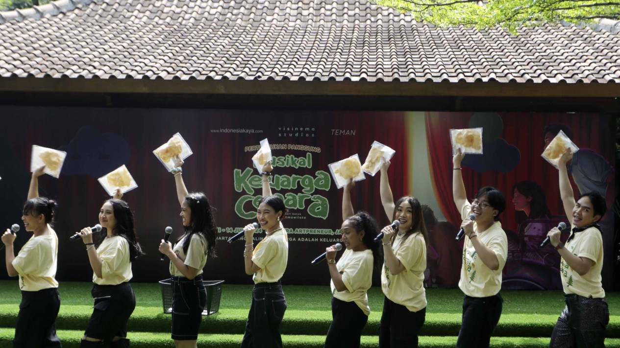 Jelang Pertunjukan Panggung Musikal Keluarga Cemara