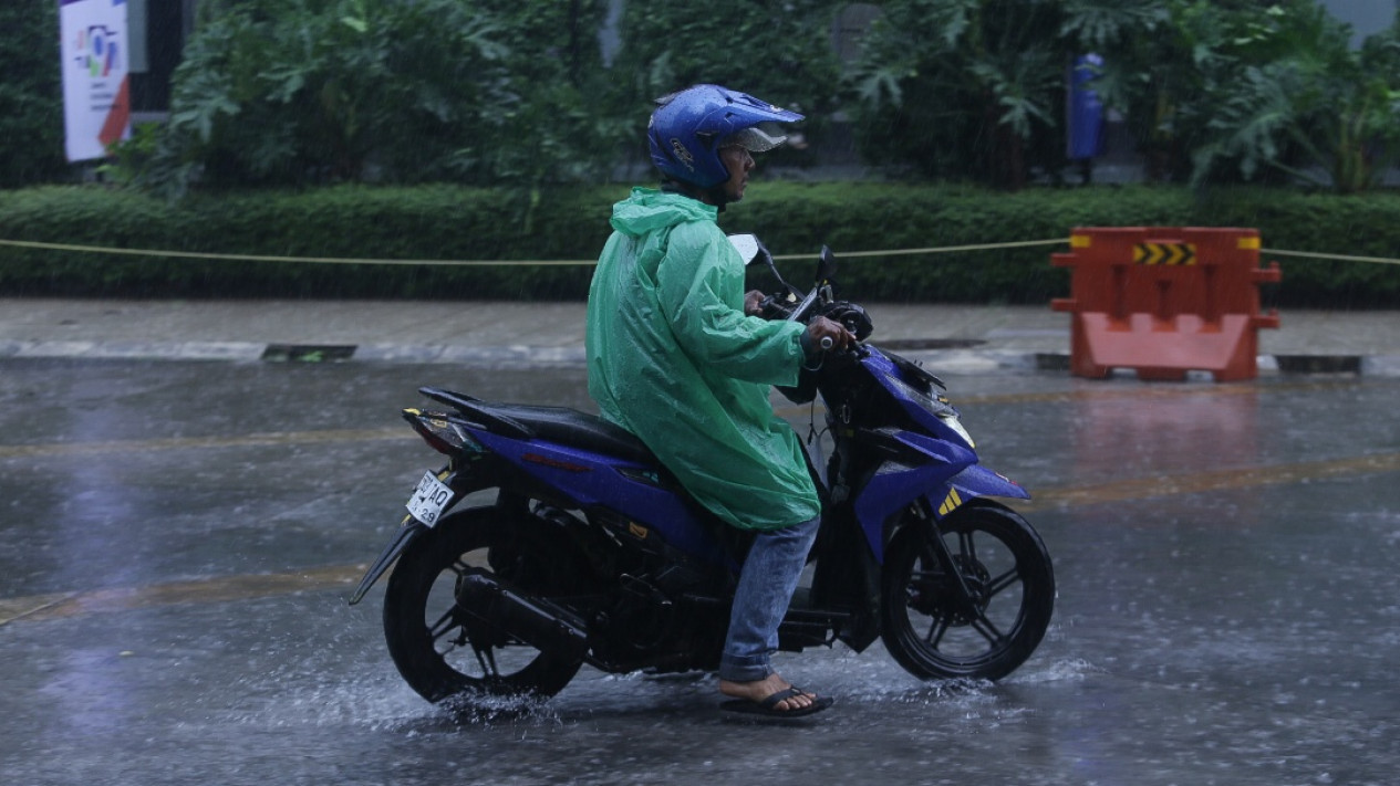 Hujan Melanda Beberapa Daerah di Jakarta
