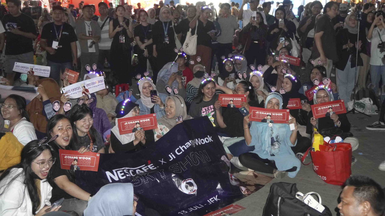 Melihat Atraksi Drone Sky Show di Jakarta Fair
