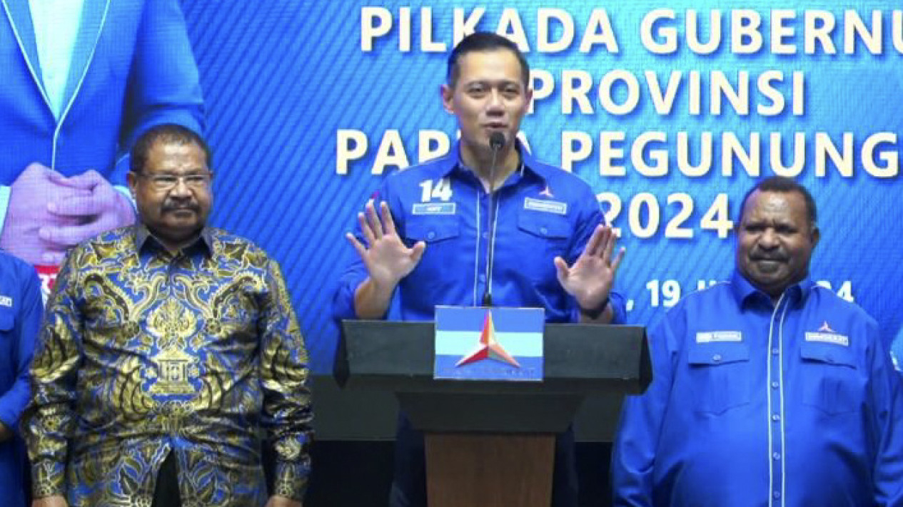 Partai Demokrat Serahkan Surat Rekomendasi Kepada 4 Bacakada