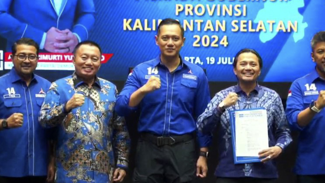 Partai Demokrat Serahkan Surat Rekomendasi Kepada 4 Bacakada - Vlix.id