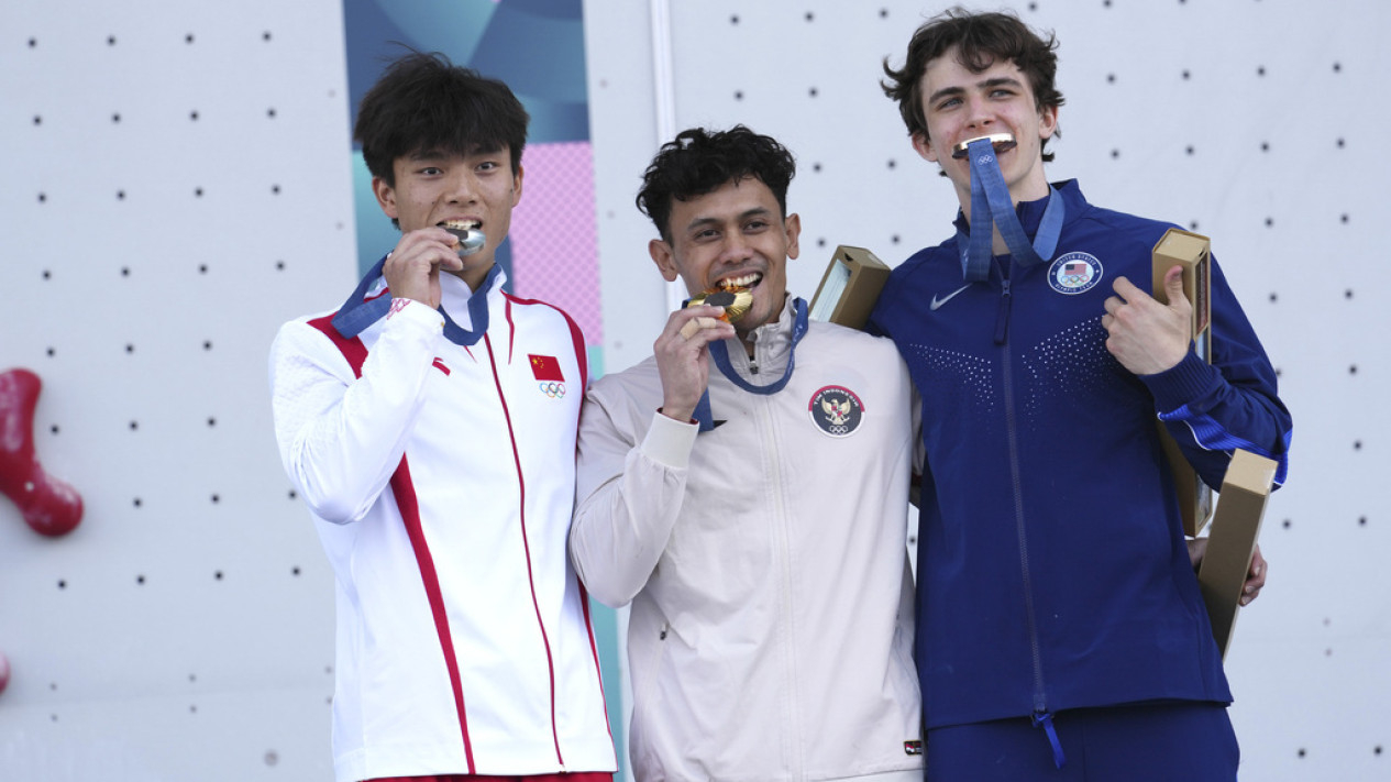 Veddriq Leonardo Raih Emas Perdana Indonesia Olimpiade 2024