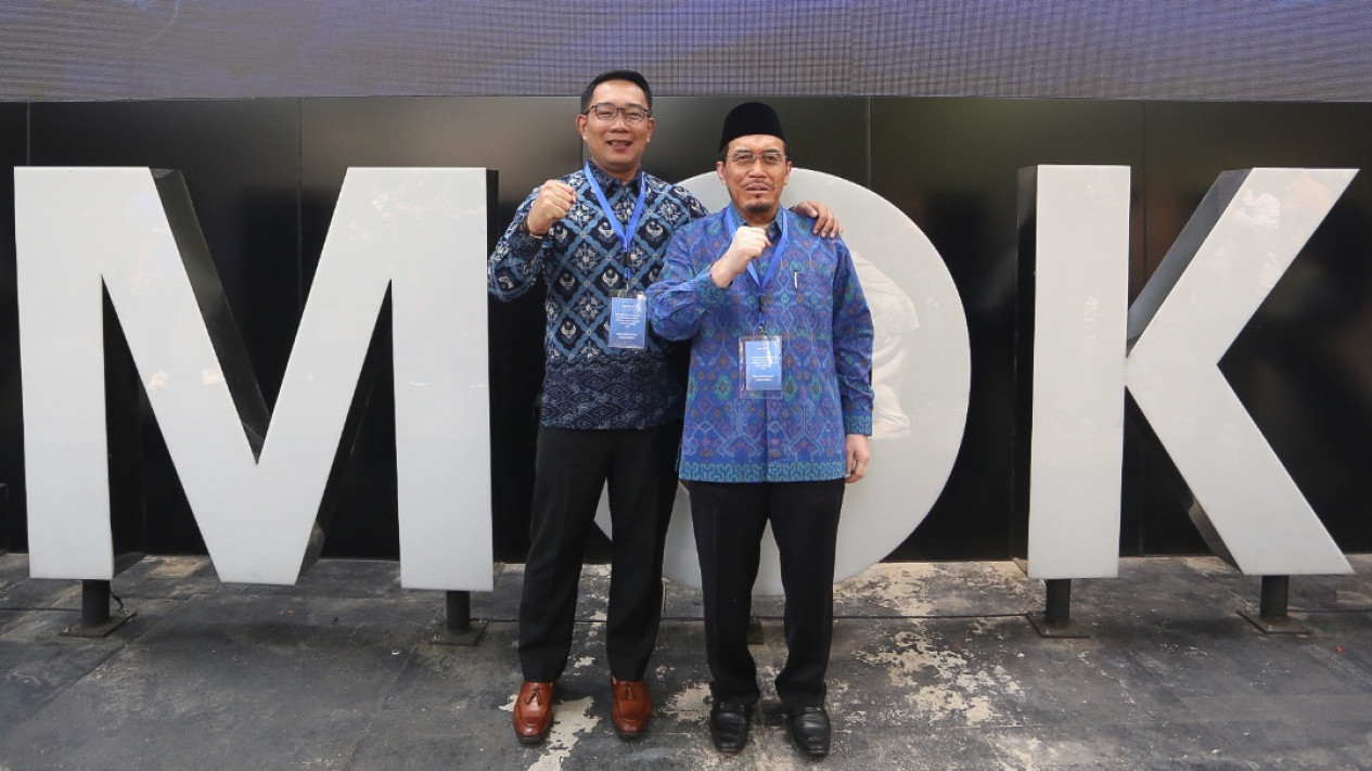 Ketum Demokrat AHY Serahkan Dukungan 3 Cakada Pilkada 2024