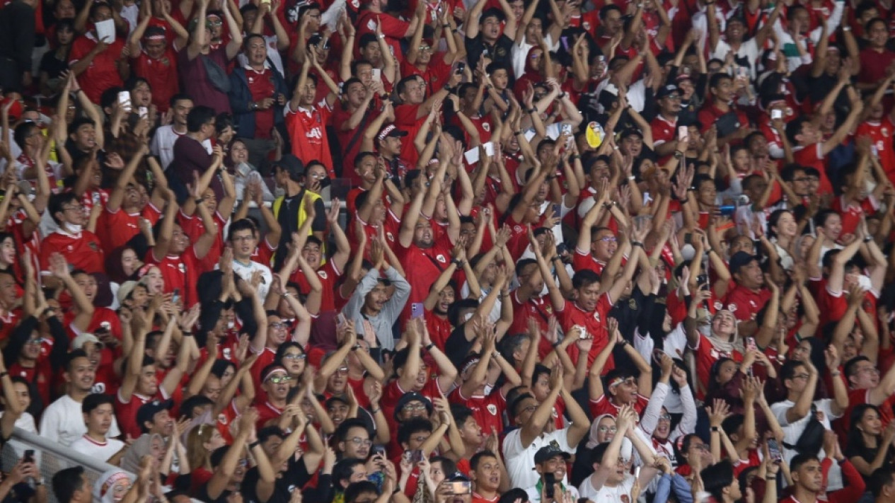 Suporter Penuhi GBK Dukung Timnas Indonesia Lawan Australia