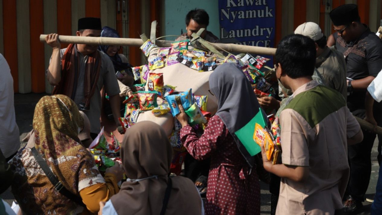 Ngarak Perahu, Tradisi Untuk Peringati Maulid Nabi Muhammad