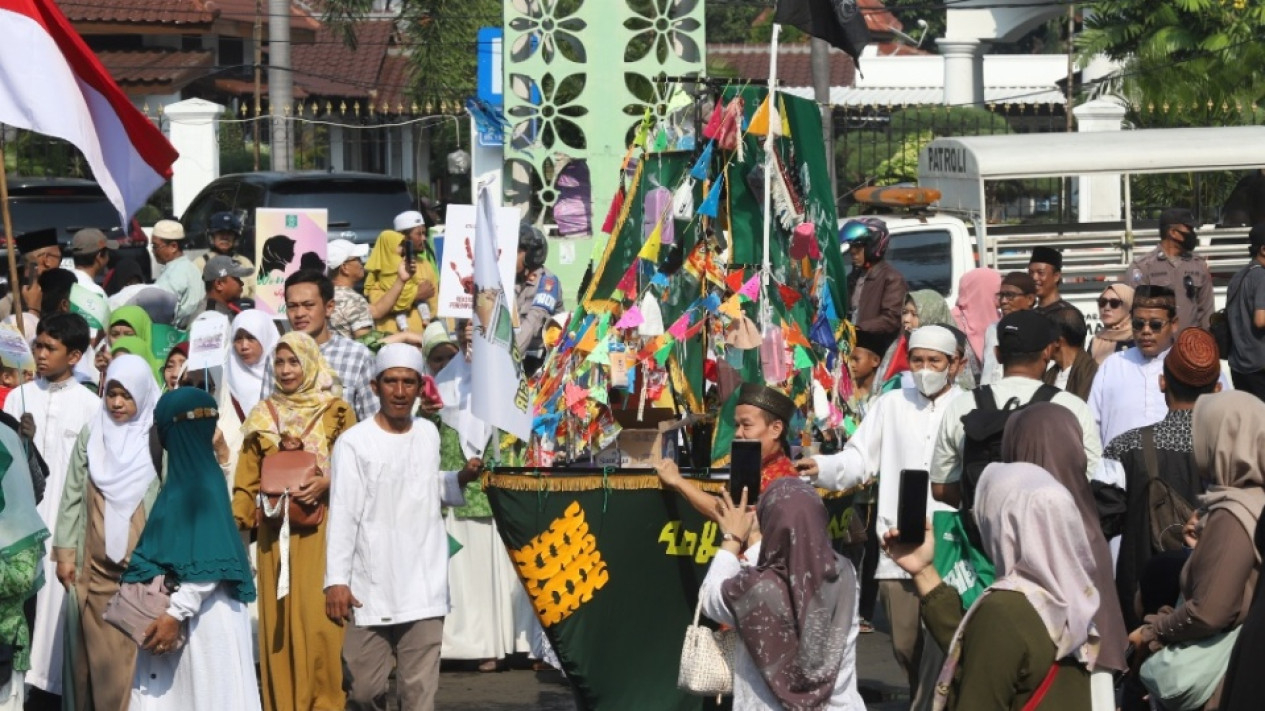 Ngarak Perahu, Tradisi Untuk Peringati Maulid Nabi Muhammad