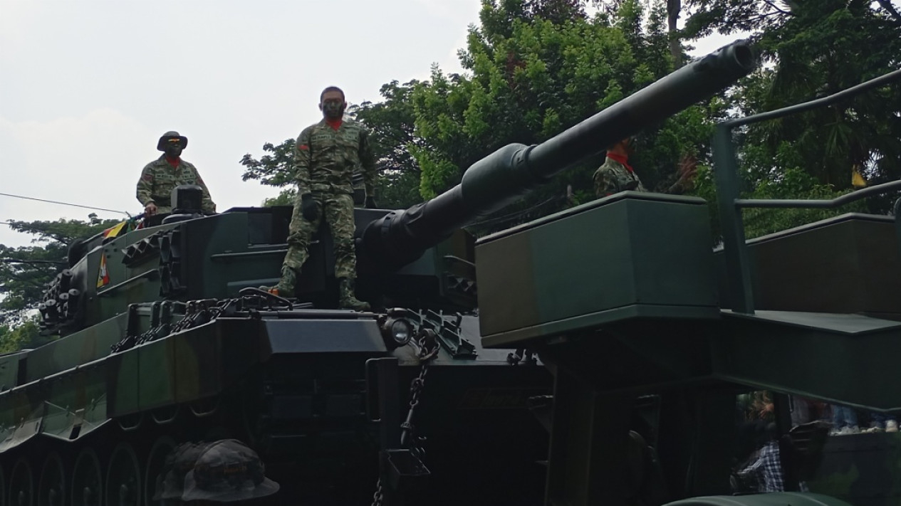 Parade Alutsista di Perayaan HUT TNI ke-79