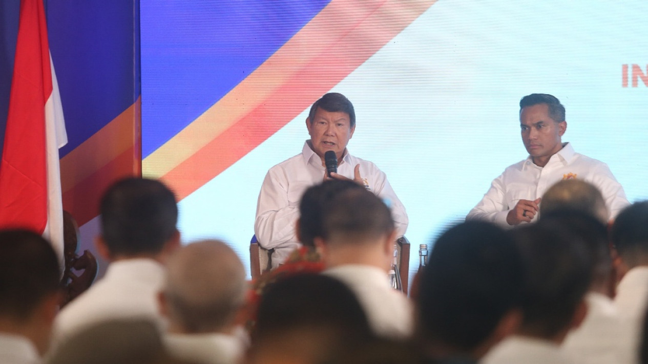 Diskusi Ekonomi Kadin Bersama Hashim Djojohadikusumo