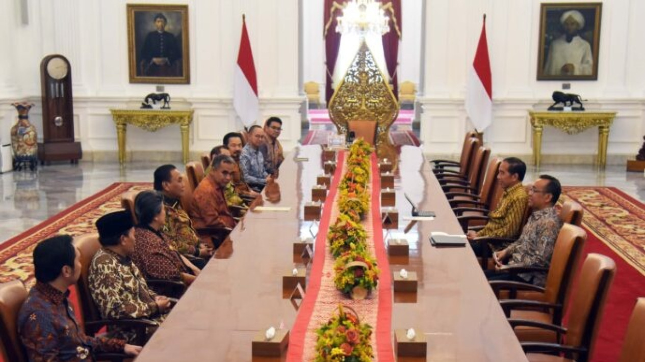 Presiden Jokowi Terima Kunjungan Pimpinan MPR RI di Istana