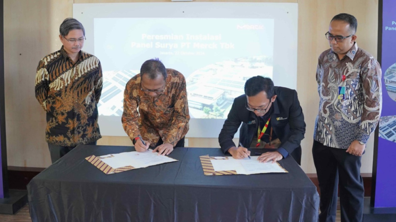 Panel Surya Untuk Dukung Energi Terbarukan