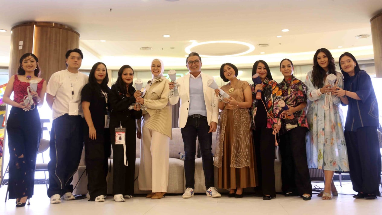 Kolaborasi Dengan Desainer Dalam Ajang Jakarta Fashion Week