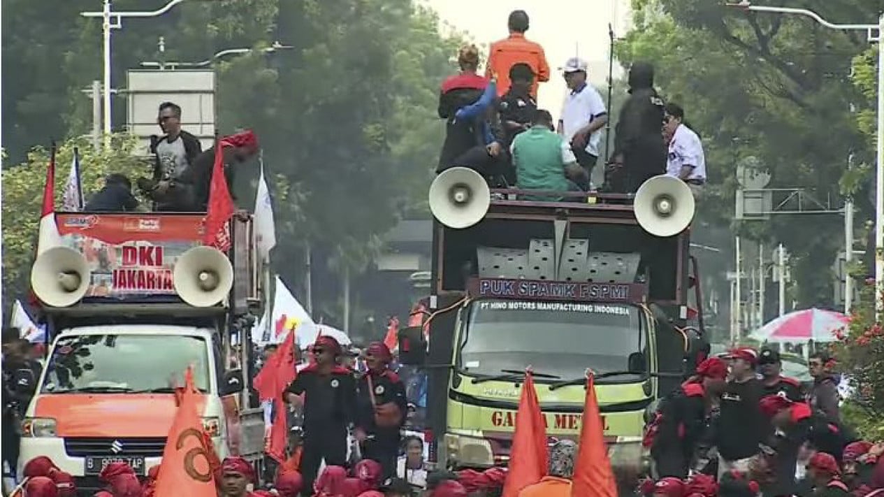 Hari Keempat Pemerintahan Presiden Prabowo, Buruh Gelar Aksi