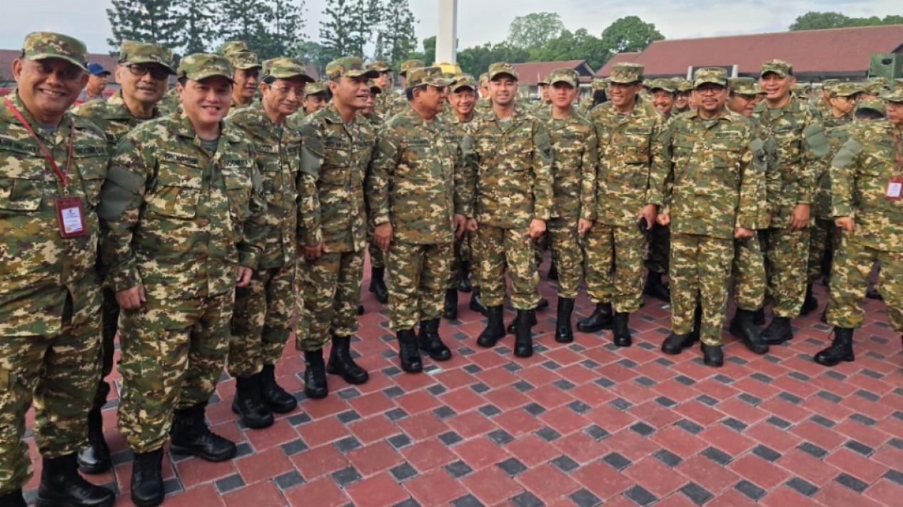 Penampakan Para Menteri dan Wamen di Lembah Tidar