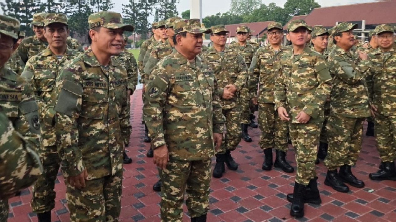 Penampakan Para Menteri dan Wamen di Lembah Tidar