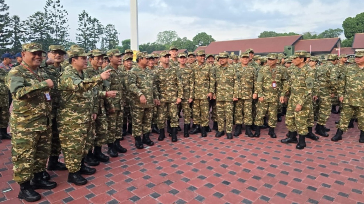 Penampakan Para Menteri dan Wamen di Lembah Tidar