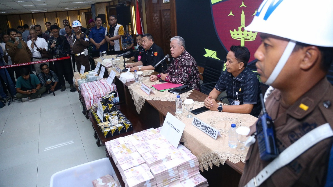 Konfrensi Pers Terkait PN Surabaya Vonis Bebas Ronald Tannur