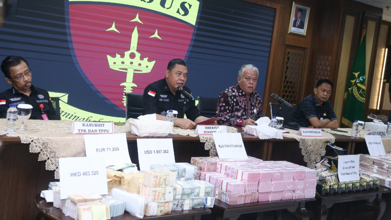 Konfrensi Pers Terkait PN Surabaya Vonis Bebas Ronald Tannur