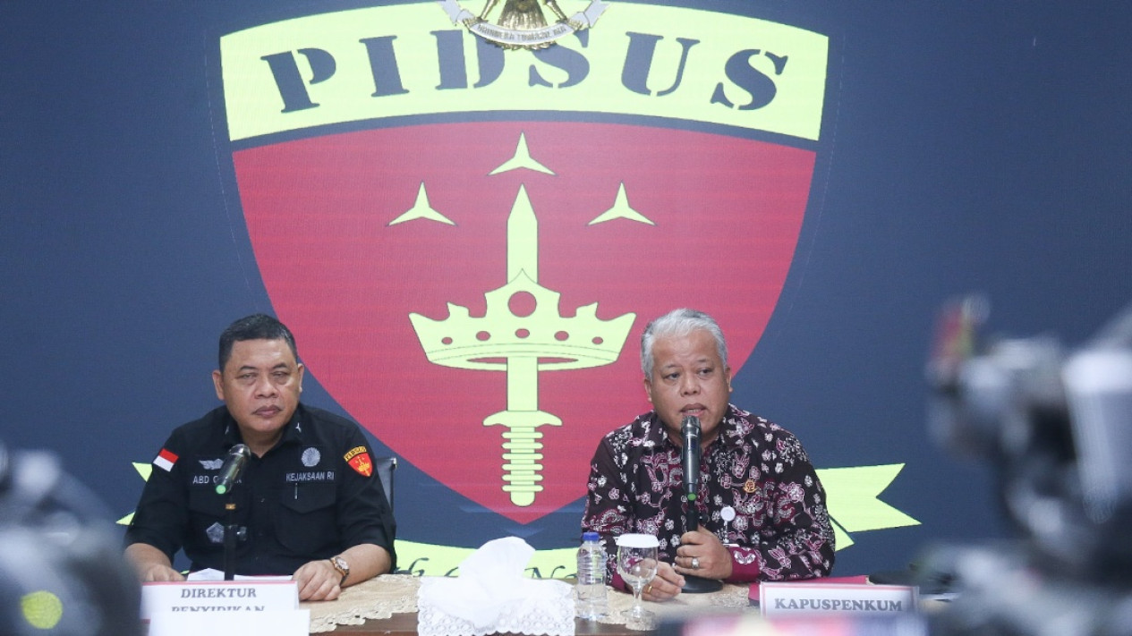 Konfrensi Pers Terkait PN Surabaya Vonis Bebas Ronald Tannur