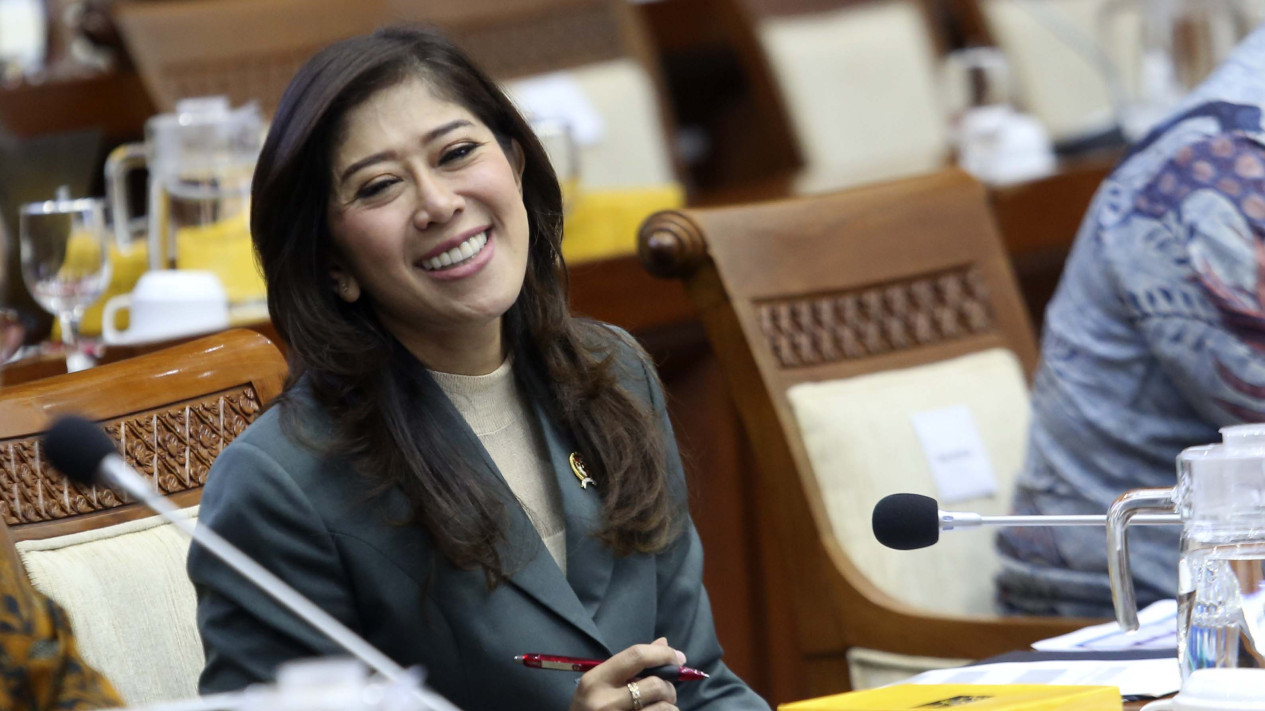 Menkomdigi Meutya Hafid Rapat Kerja dengan Komisi I DPR