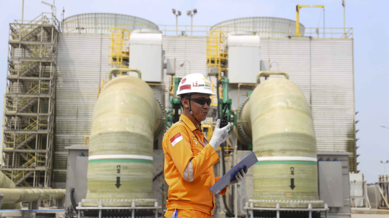 Melihat Pembangkit Listrik Gas Uap Terbesar di Asia Tenggara