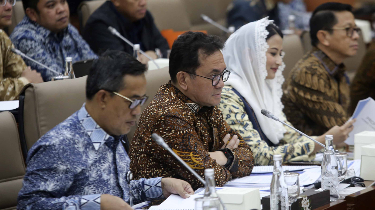 Menteri Perdagangan Budi Santoso Raker dengan Komisi VI