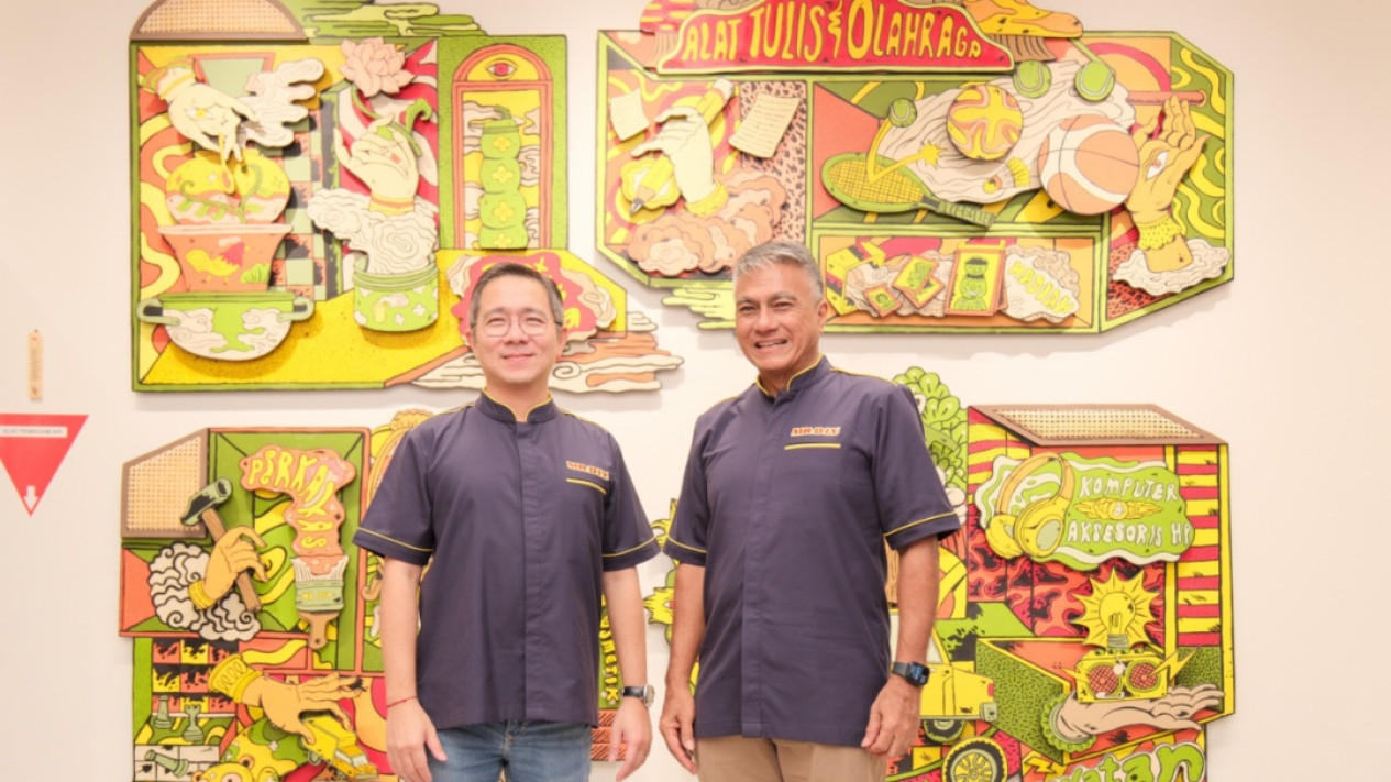 Instalasi Seni di Toko ke-900 Jaringan MR.DIY
