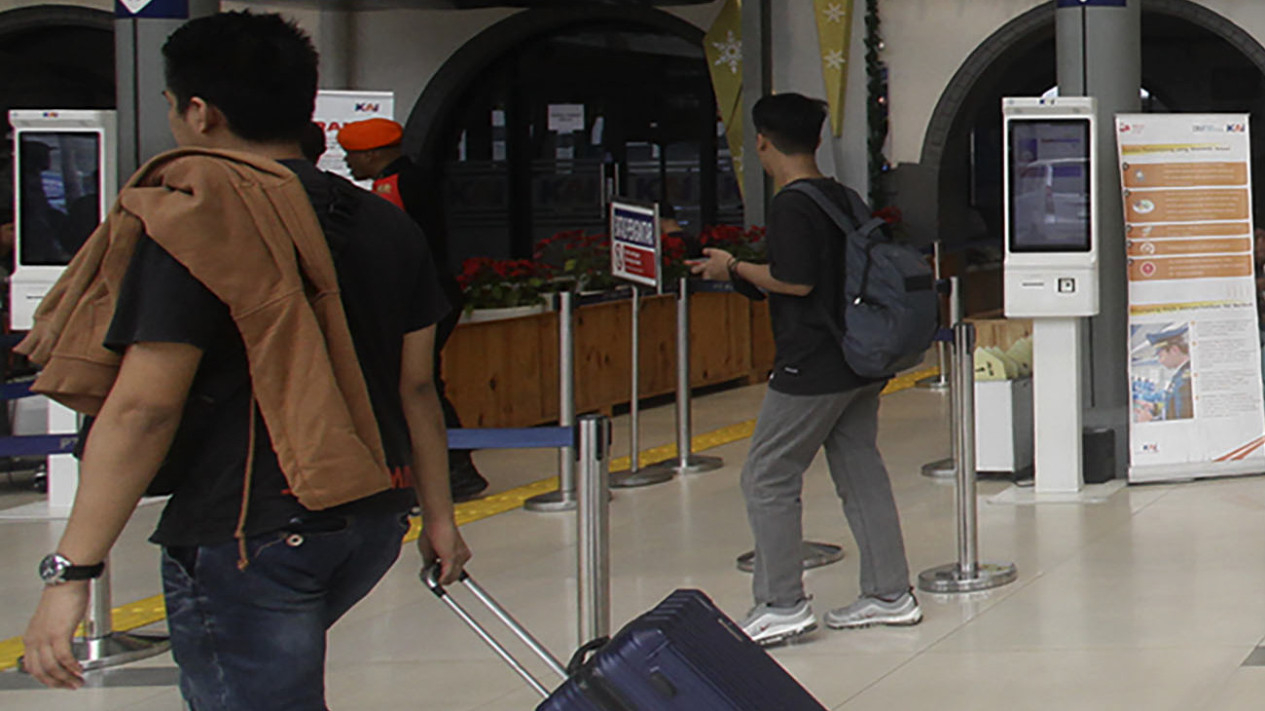 Lonjakan Tiket Kereta Api Jelang Nataru 2024