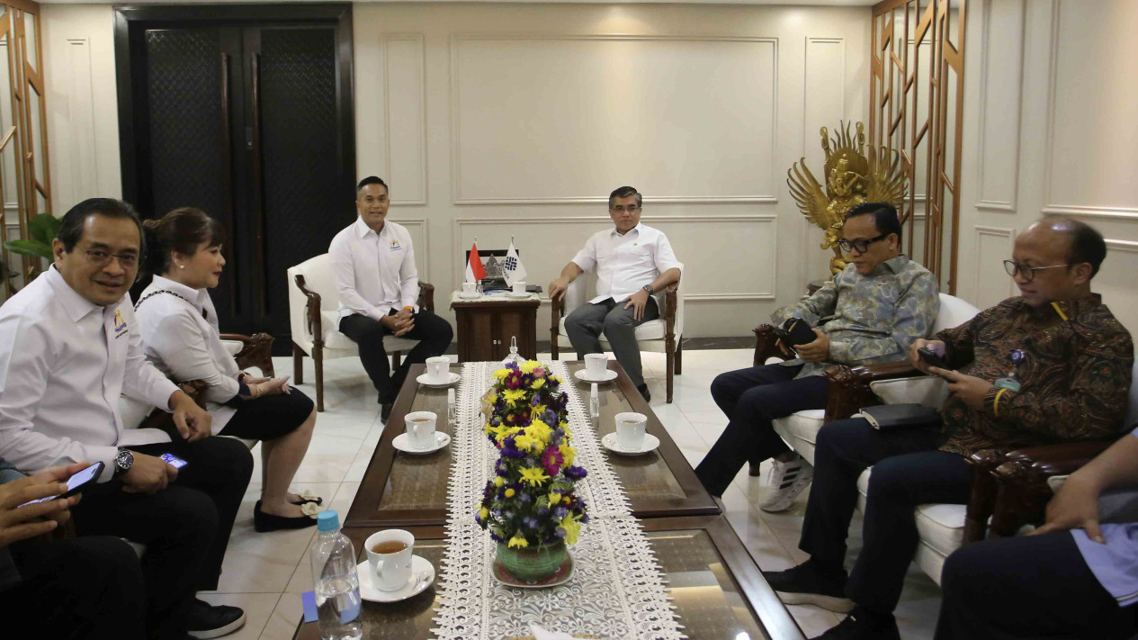 Dukung Kesejahteraan Buruh, Anindy Bertemu Menaker Yassierly