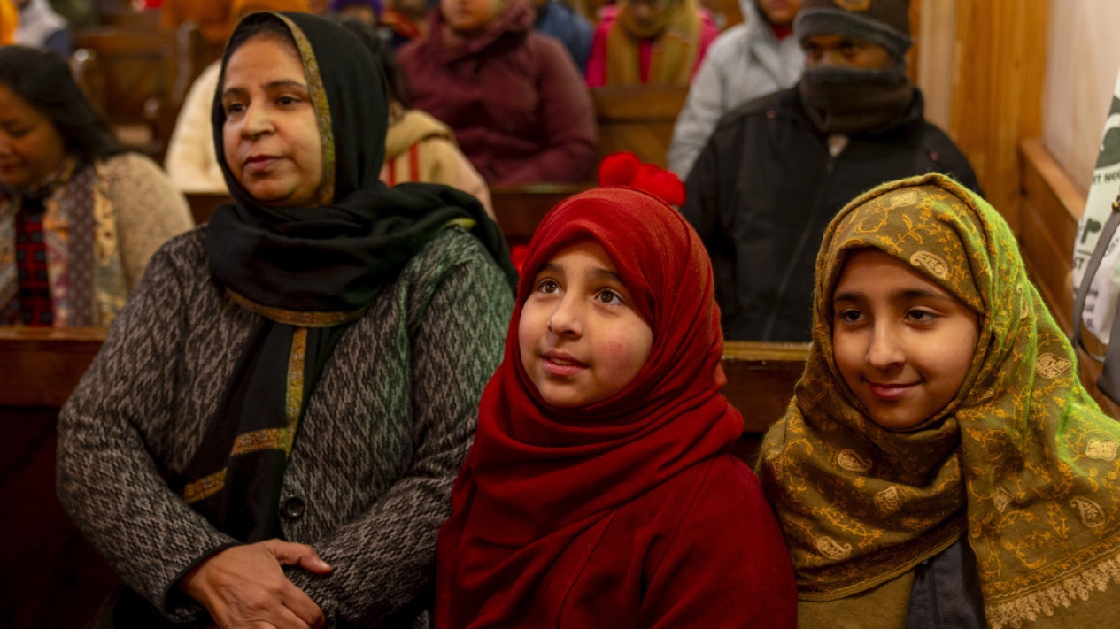 Momen Perayaan Natal Berbagai Negara di Belahan Dunia