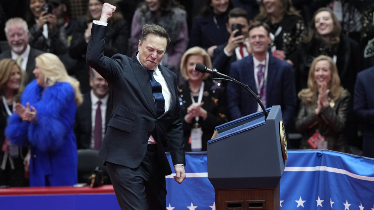 Girangnya Elon Musk Saat di Acara Pelantikan Presiden Trump