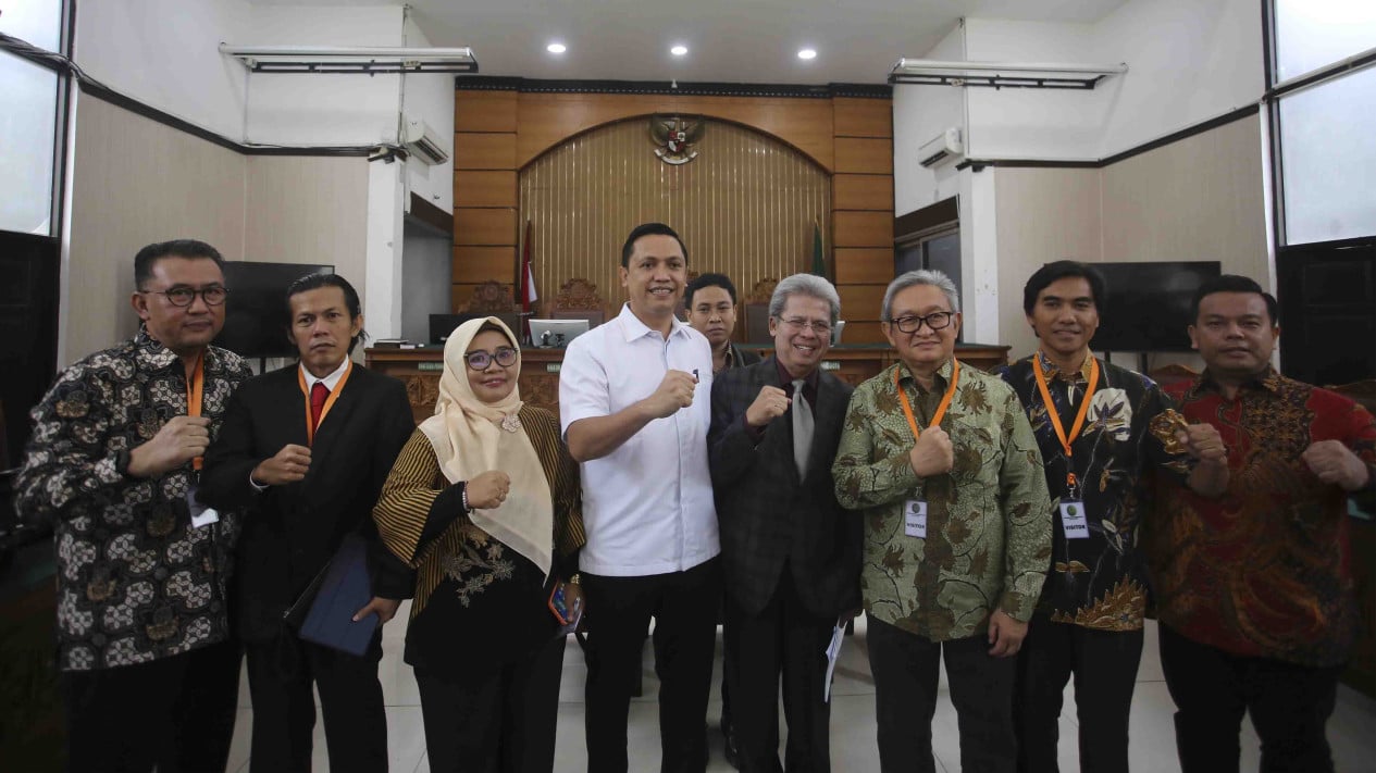 KPK Tak Hadir, Sidang Praperadilan Hasto Kristiyanto Ditunda