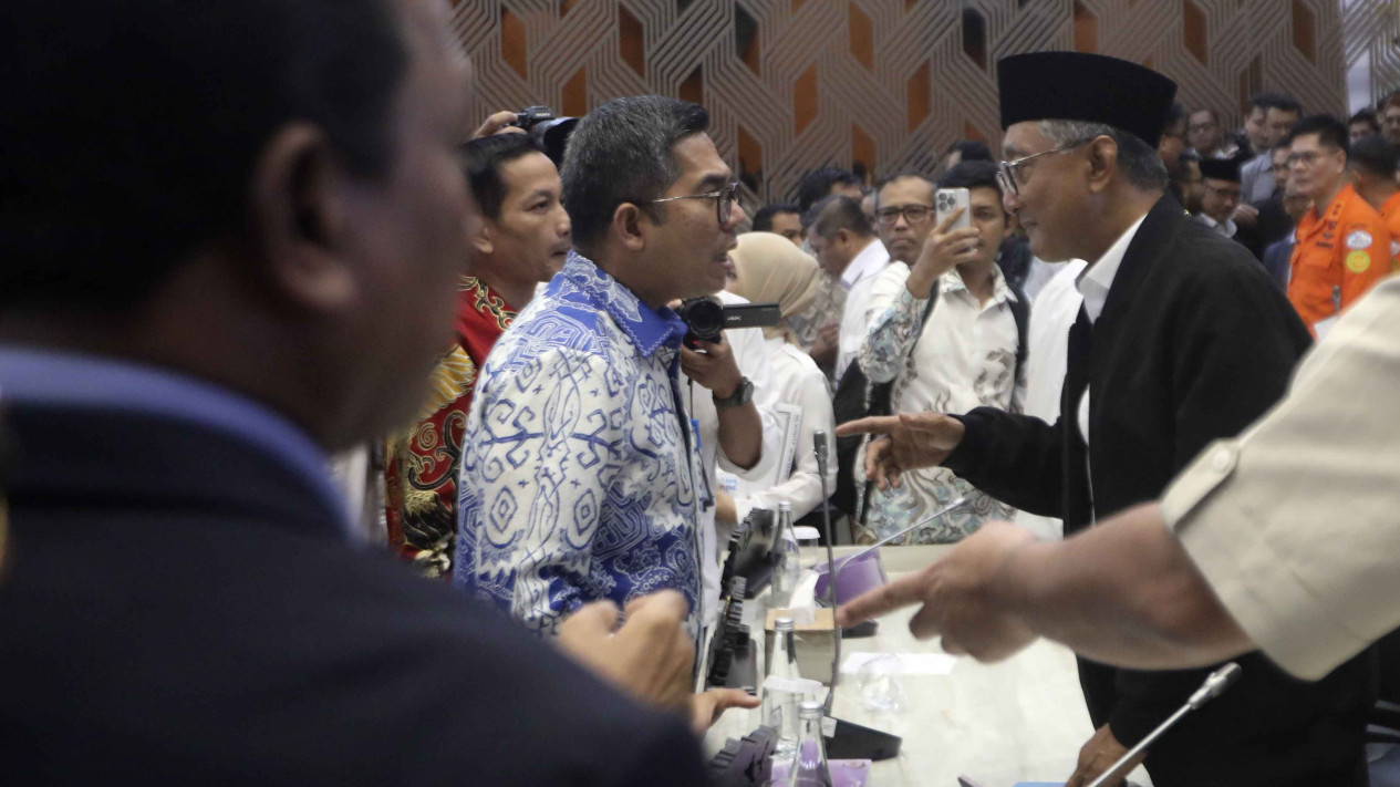 Rapat Kerja Pembahasan Efisiensi Anggaran 2025