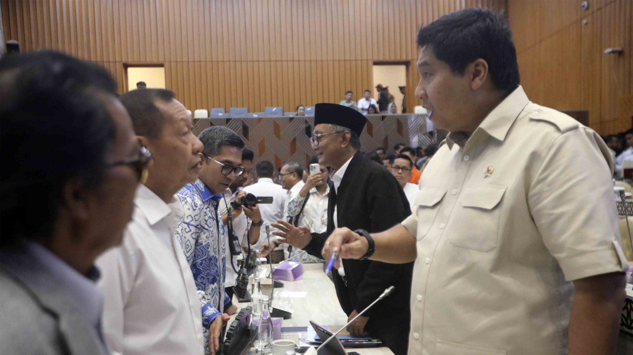 Rapat Kerja Pembahasan Efisiensi Anggaran 2025