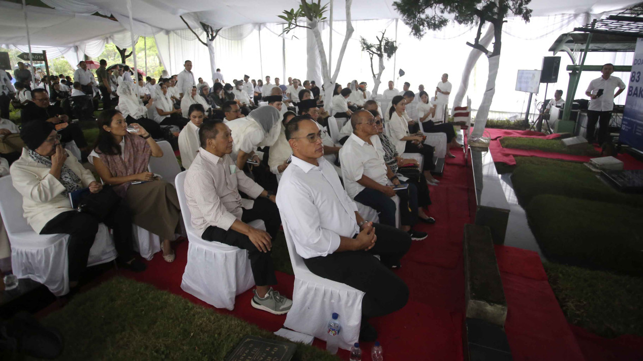 Ziarah Kubur Do'a & Tasyakuran 83 Tahun Bakrie Group