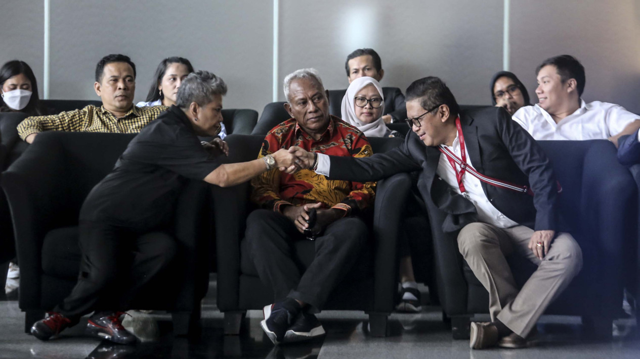 Hasto Kristiyanto Sekjen PDI Diperiksa KPK Sebagai Tersangka