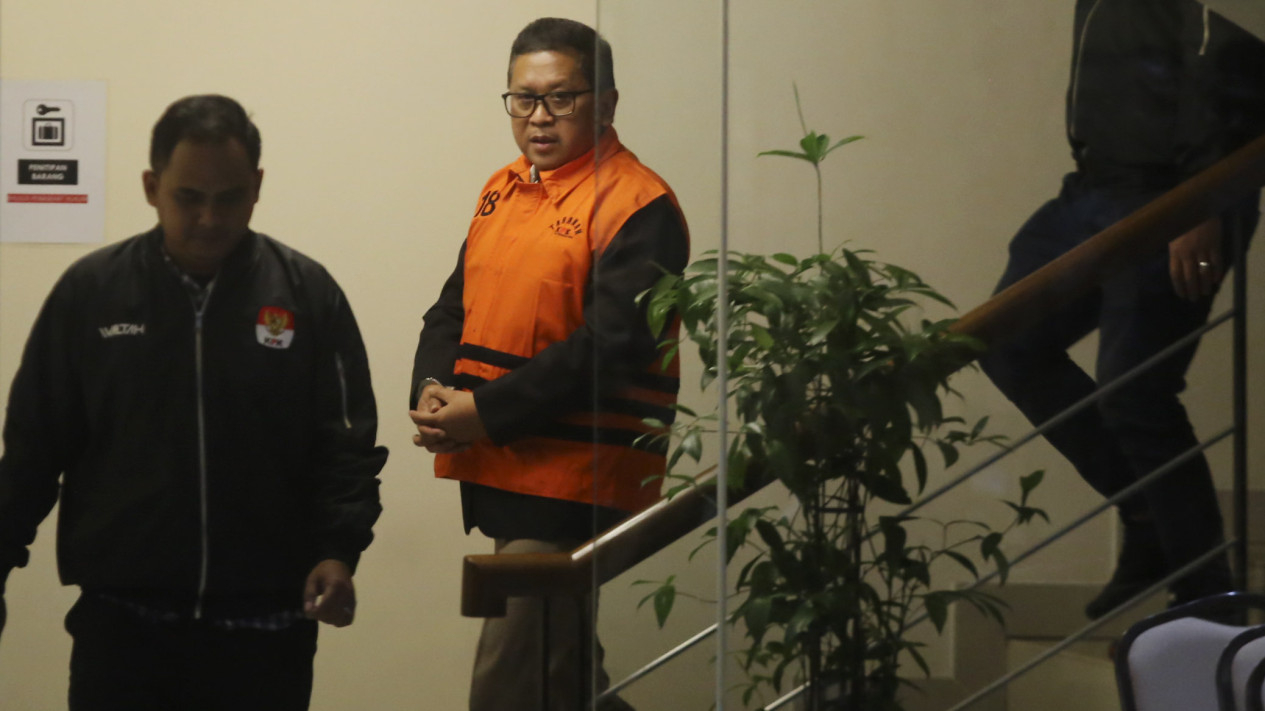 Hasto Kristiyanto Ditahan KPK Terkait Kasus Suap