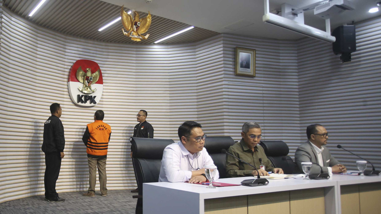 Hasto Kristiyanto Ditahan KPK Terkait Kasus Suap