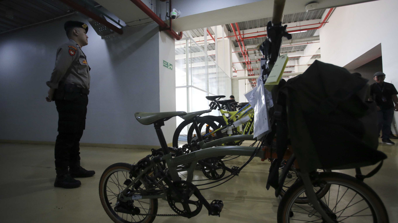 Melihat Barang Hasil Rampasan KPK untuk Dilelang