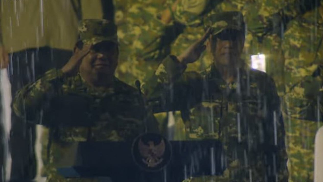 Presiden Prabowo Pimpin Parade Senja Retret Kepala Daerah