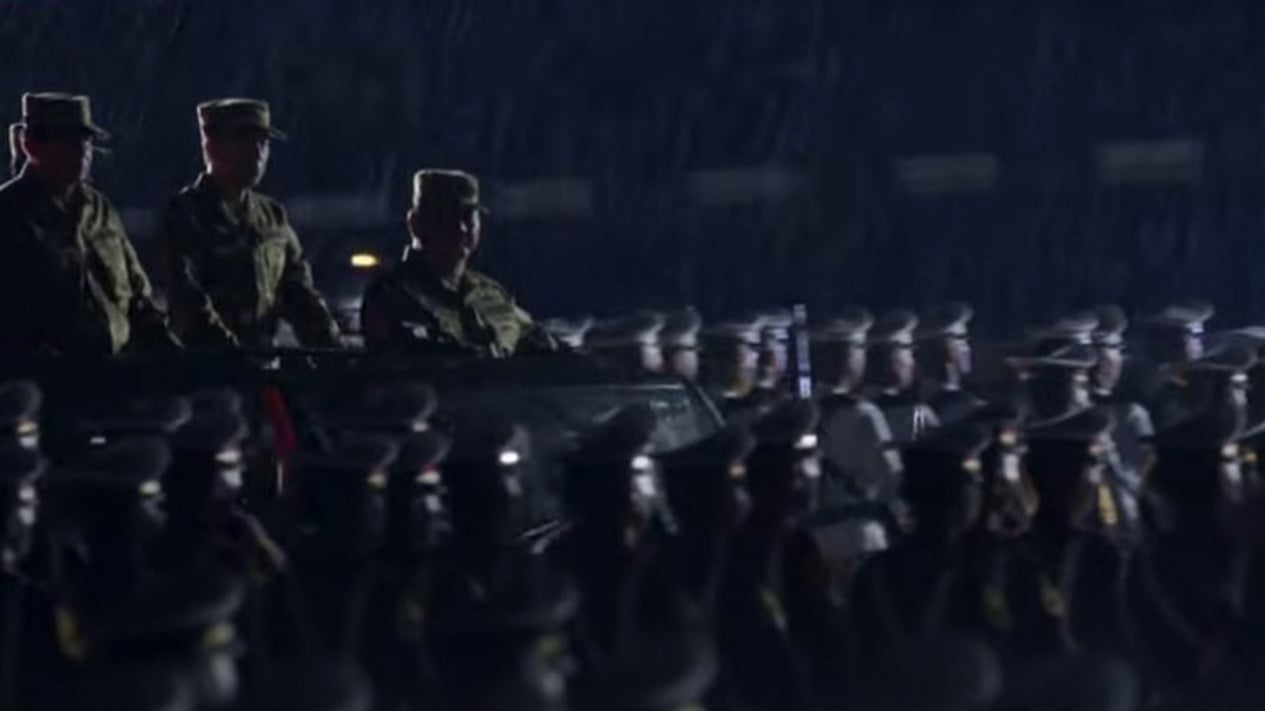 Presiden Prabowo Pimpin Parade Senja Retret Kepala Daerah