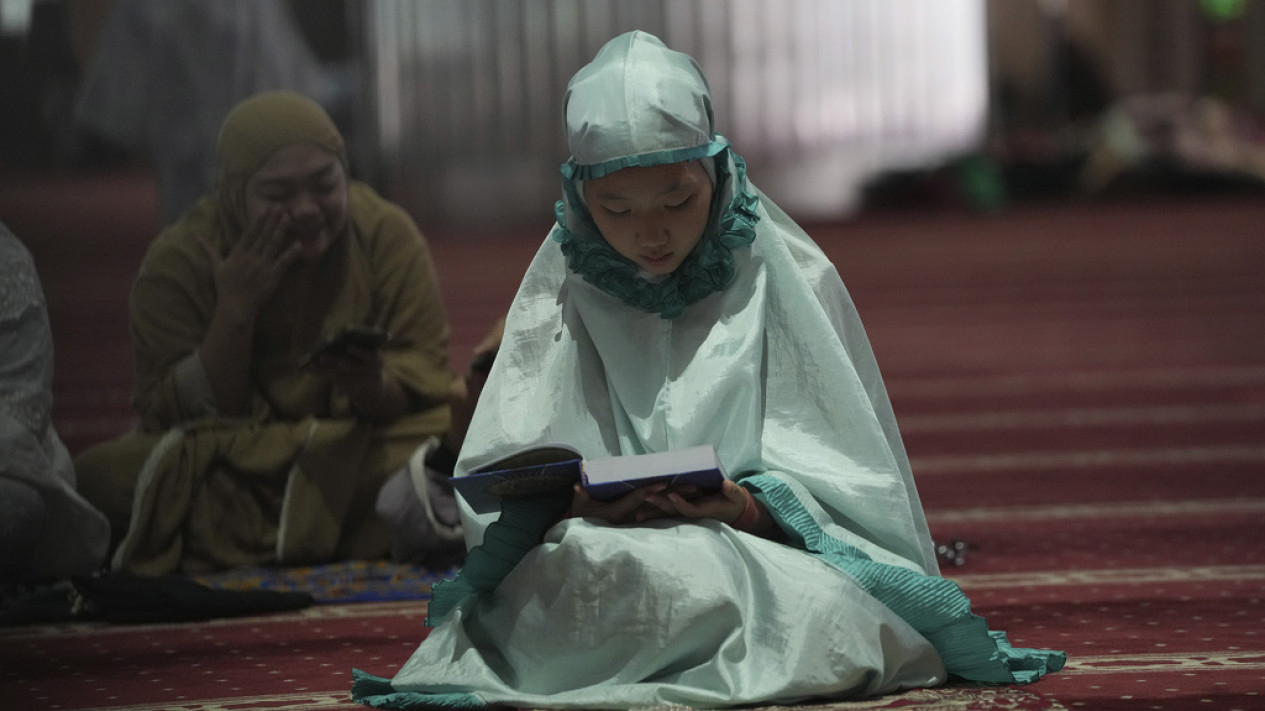 Isi Bulan Ramadan dengan Kegiatan Ibadah di Masjid Istiqlal